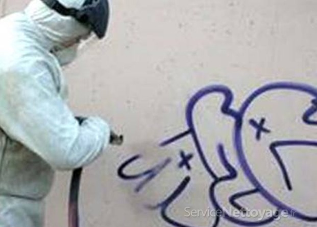 Enlèvement graffitis